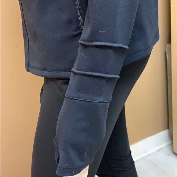 Oiselle Women's Aero Jacket - Picture 5 of 8